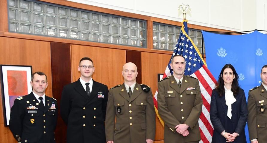 Pukovnik Ivan Puhalo primio Medalju za zasluge od SAD-a | Karlobag.eu
