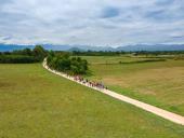 Record-breaking Croatian Walking Festival: More than 1800 walkers in Lika followed the paths of Tesla and Starčević