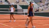 Emma Raducanu odpada z Roland Garros po porażce z Solaną Sierrą w pierwszej rundzie turnieju