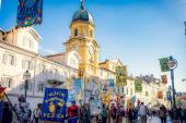 Der Rijeka-Karneval erreicht in Rijeka seinen Höhepunkt: Wahl von Prinz und Prinzessin, Kinderumzug, Platak und Exportdrvo