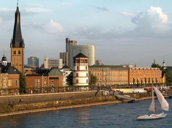 Najlepsze hotele rodzinne w Düsseldorfie na komfortowy wypoczynek, Düsseldorf