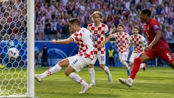 Victoria de Croacia ante Panamá, gol de Budimir y partido 200 de Modrić con advertencia del Guardian