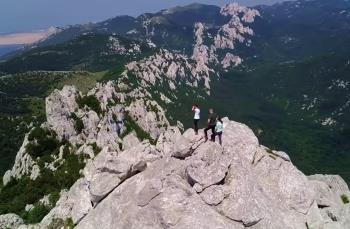 (VIDEO) Otkrijte čuda Dabarskih kukova u Parku prirode Velebit: nezaboravna avantura prirodnim ljepotama srednjeg Velebita | Karlobag.eu