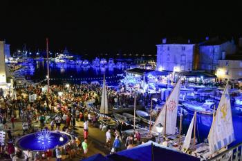 Lato na Cresie 2026: przewodnik po koncertach, festiwalach, jarmarkach, wystaw…
