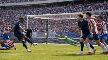 France reach World Cup quarter-finals after Mbappé penalty and tense Paraguay clash in Philadelphia drama