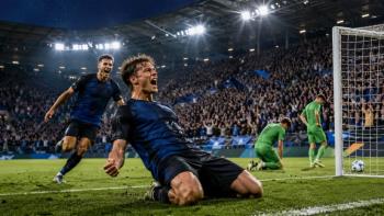 Paderborn nakon drame protiv Wolfsburga slavi povratak u Bundesligu i veliku pobjedu pred domaćim navijačima