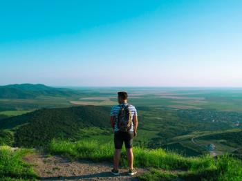 The art of traveling on your own: from getting ready to coming home