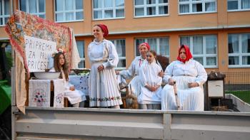 Pilgrim walk 2024: President Milanovic participated in the preservation of the Zagorje tradition at the Kajkavian Word Day event in Zlatar