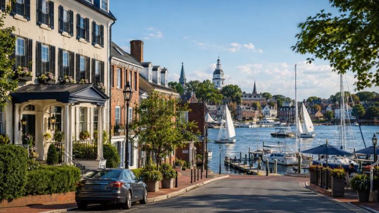 AI illustration: Annapolis 2026: hotels, apartments, parking and the best areas for a practical stay in the historic city