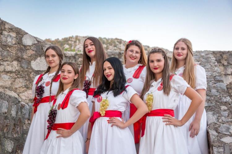 Ružica Vinodola 2026 à Novi Vinodolski : programme adapté les 22 et 23 août avec vin, musique et traditions