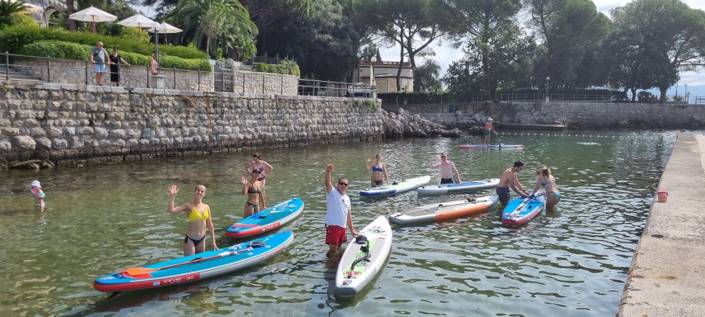 Discover the magic of SUP Experience in Opatija and Volosko: Free summer stand-up paddleboarding course for all ages