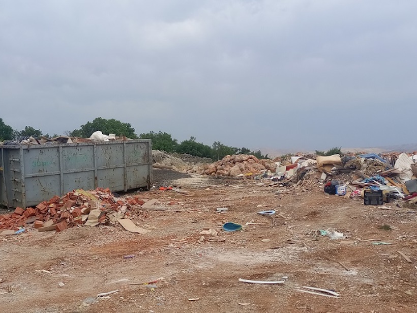 Suočavanje s problemima otpada u Karlobagu: Deponij ili ne?