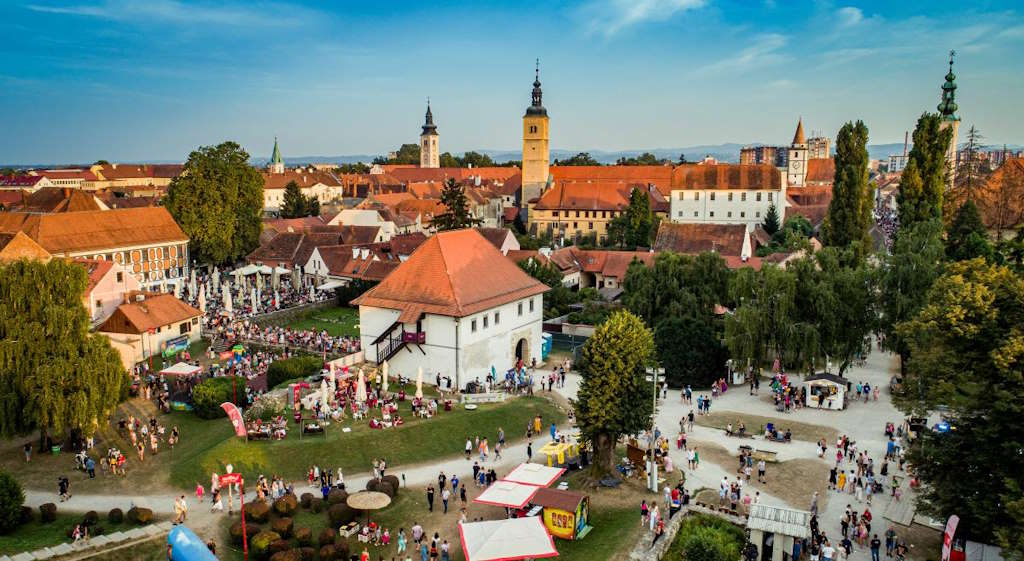 Špancirfest w Varaždin: dziesięć dni sztuki, muzyki i rozkoszy gastronomicznych w samym sercu zabytkowego centrum