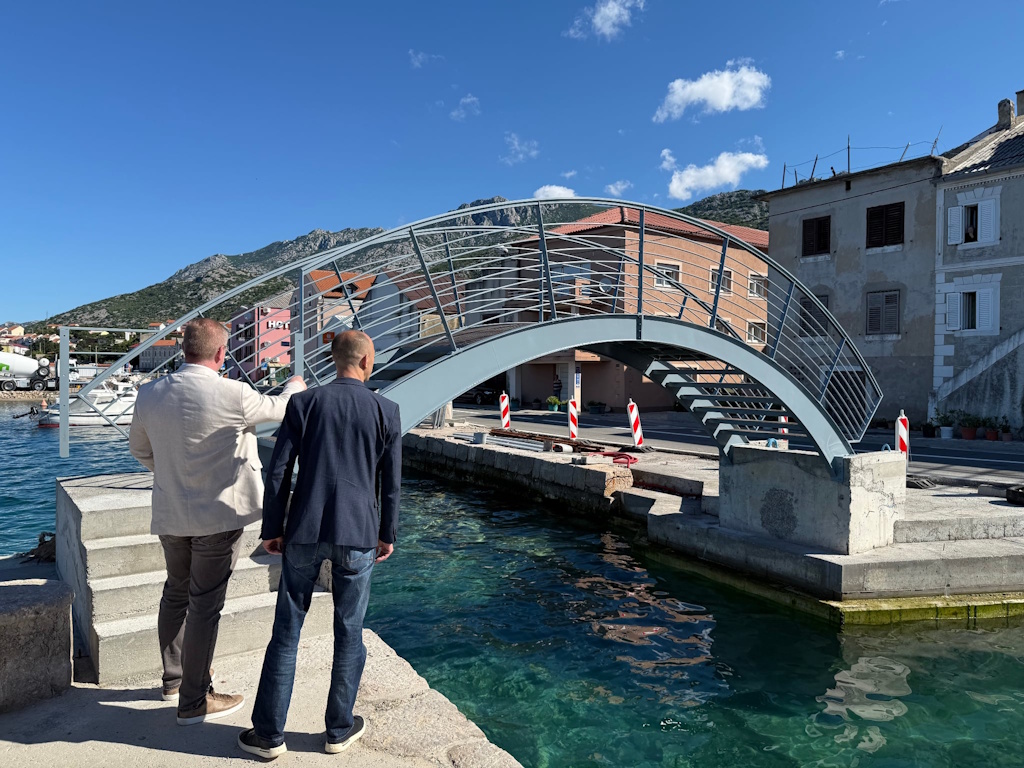 Karlobag: New €150,000 pedestrian bridge and investment in the beach strengthen tourism in Lika-Senj County
