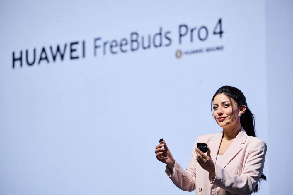 Huawei predstavio Mate X6 i nova 13 seriju te FreeBuds Pro 4 i FreeClip slušalice u Dubaiju