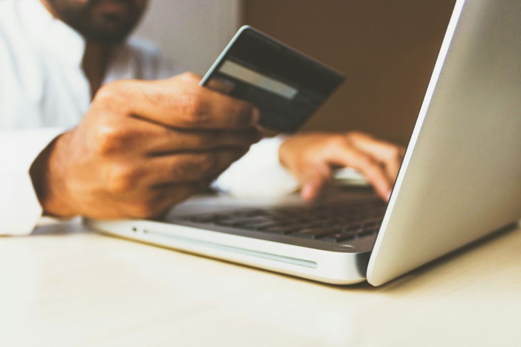 Great research on the habits of Croatians: Online shopping is dominating, and virtual cards are becoming everyday