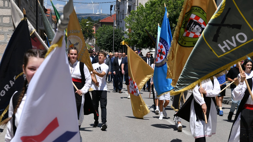 Prezydent Milanovic podkreśla znaczenie praw Chorwatów w Bośni i Hercegowinie po wyborach europejskich oraz dekoracji brygad wartowniczych w Tomislavgradzie