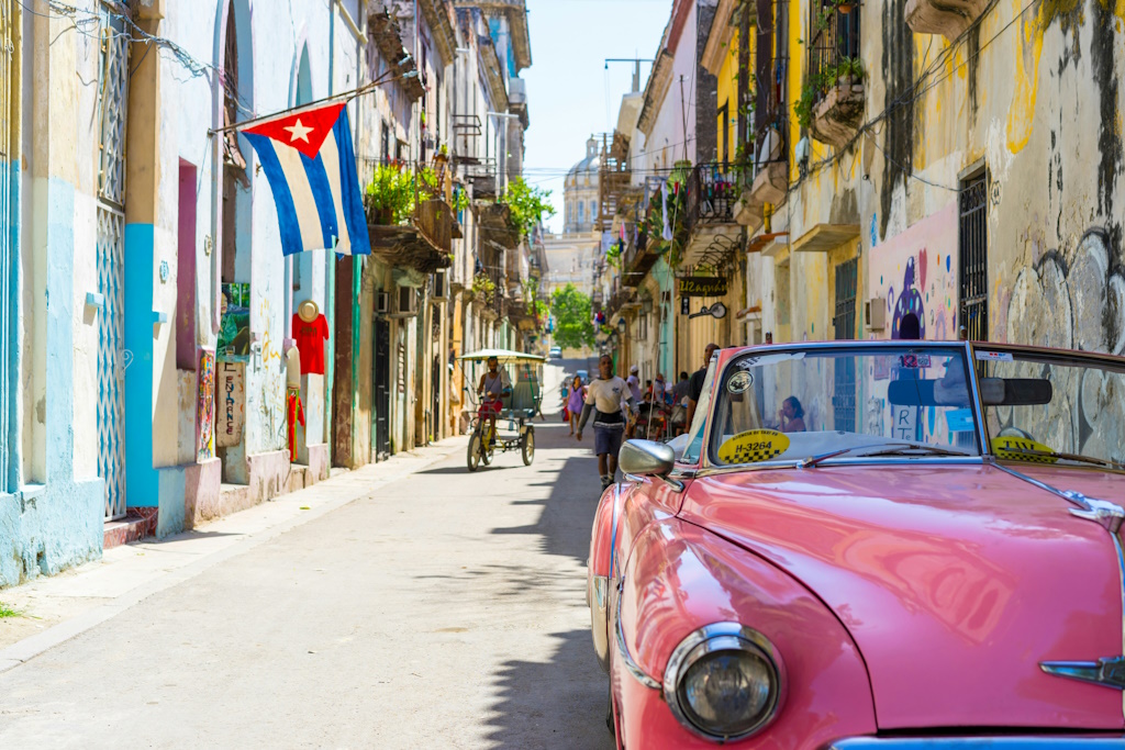 Otkrijte čaroliju Kube kroz turizam i kulturu | Karlobag.eu