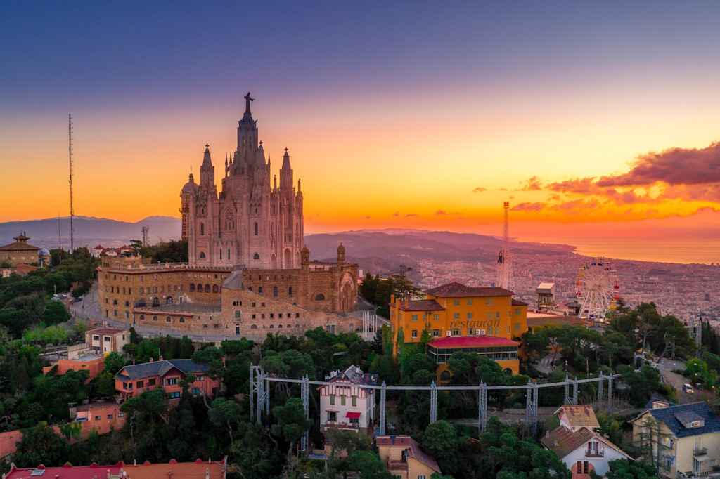 Očaravajući Svijet Turizma u Španjolskoj: Od Kulturnih Bogatstava do Luksuznog Odmora | Karlobag.eu