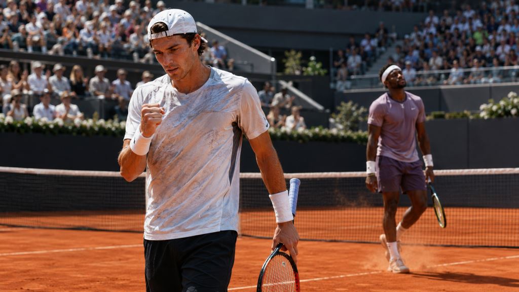 Ugo Carabelli schlägt Tiafoe in Hamburg in zwei Tie-breaks und erreicht ATP-500-Viertelfinale
