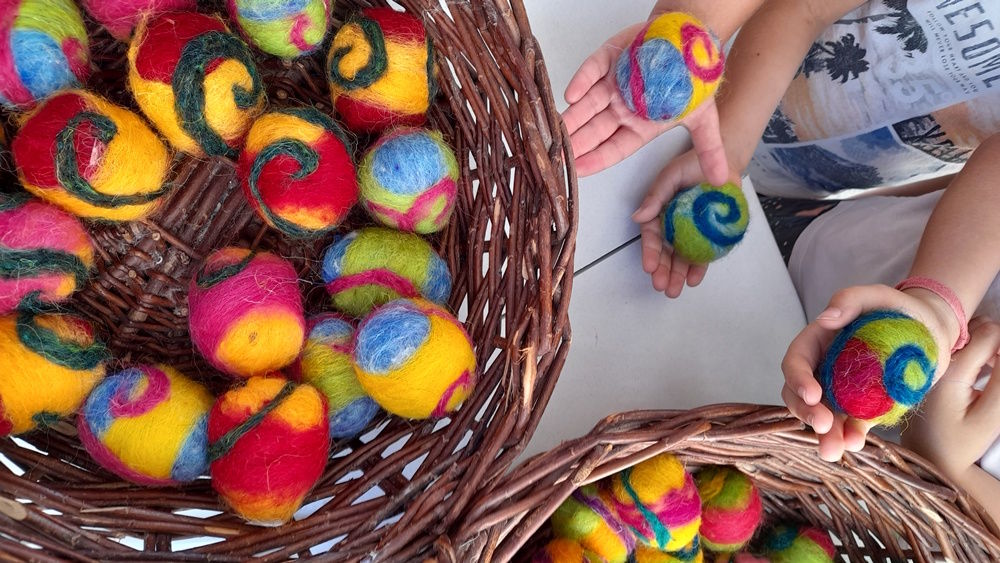Spring on the island of Cres: events, customs, trail races and festivities of lamb and olive oil