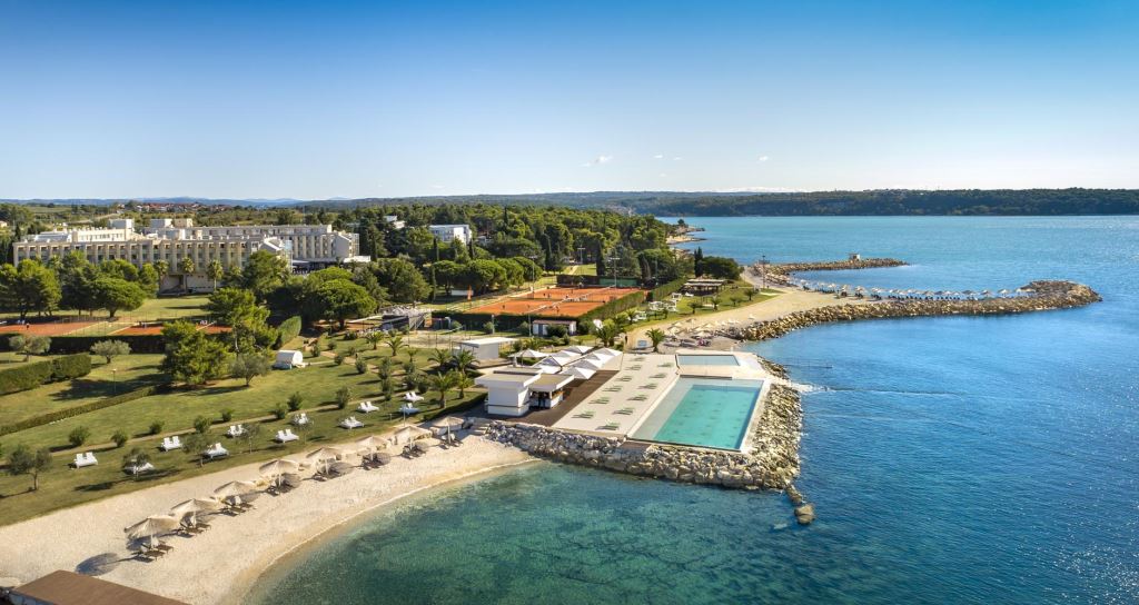 Simposar Croatia 2026 à Novigrad : Symposium Sportif, Entraîneurs Connus et Guide de Visite