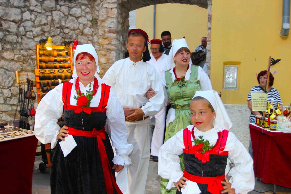 Environmentally in Novi Vinodolski celebrates 10 years: A guide to tradition, music and entertainment in the heart of the Old Town