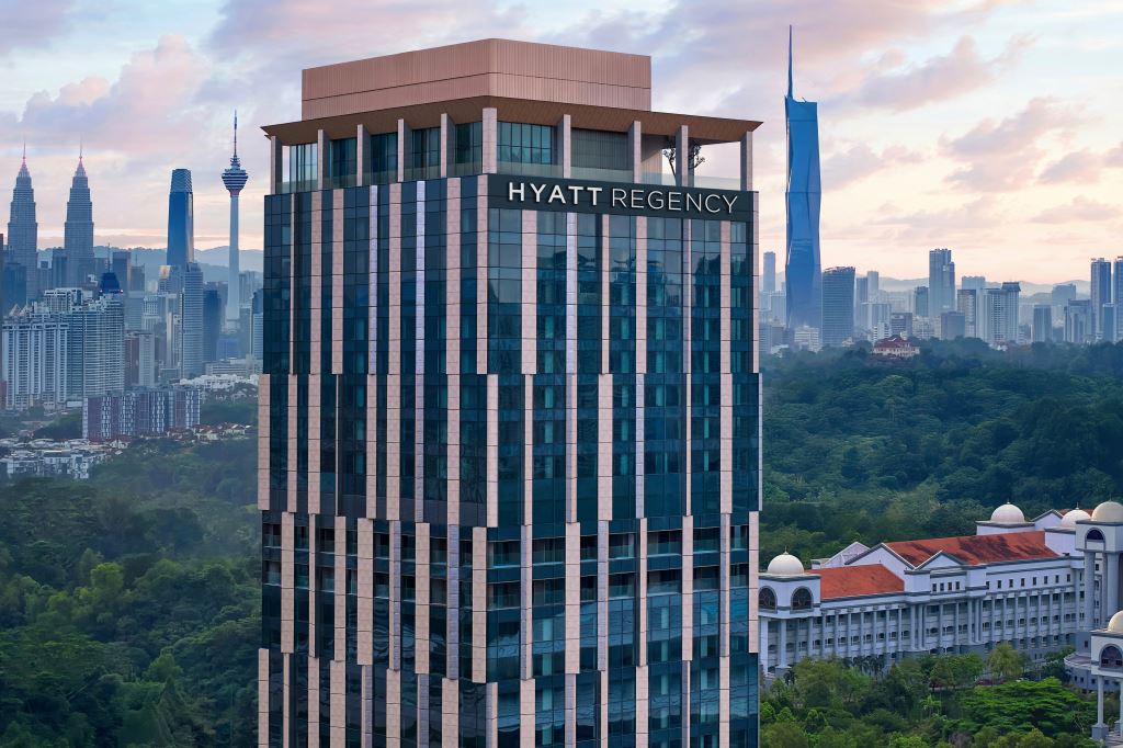 Célébration du Nouvel An 2026 au Hyatt Regency Kuala Lumpur : feu d'artifice exclusif au-dessus de KL Midtown et soirée gastronomique