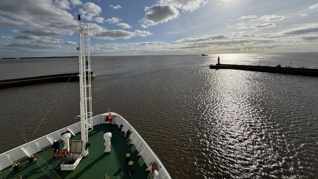 SMILE dociera do Kourou: ESA i Chiny przed startem misji, która wiosną 2026 r. sfotografuje magnetosferę Ziemi.