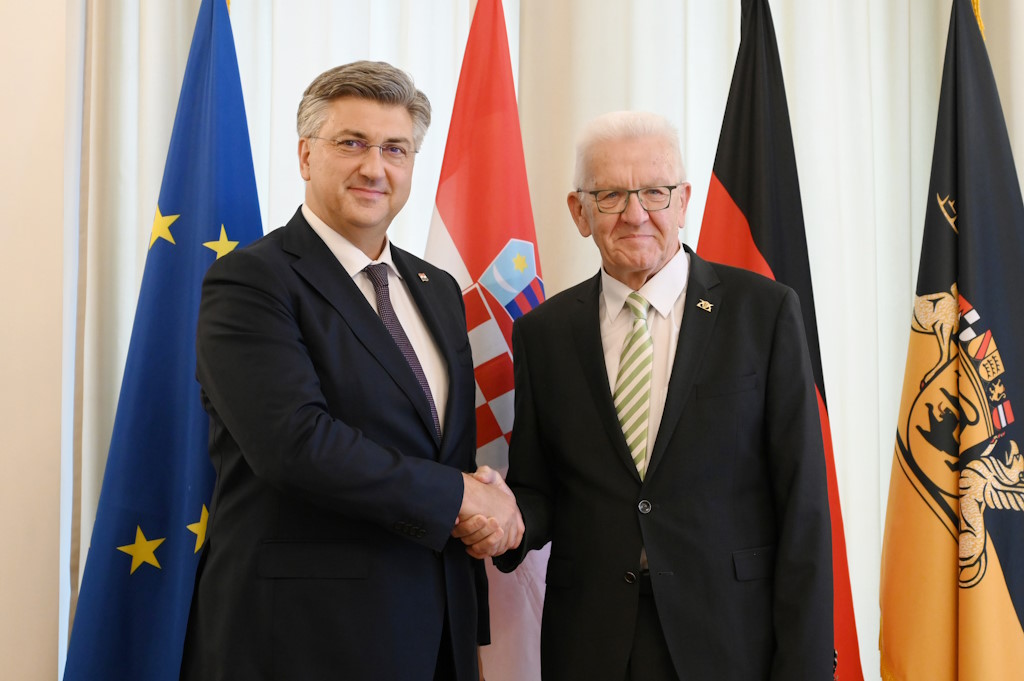 Premier Andrej Plenkovic złożył wizytę w Badenii-Wirtembergii i zgodził się na poprawę współpracy energetycznej z Winfriedem Kretschmannem