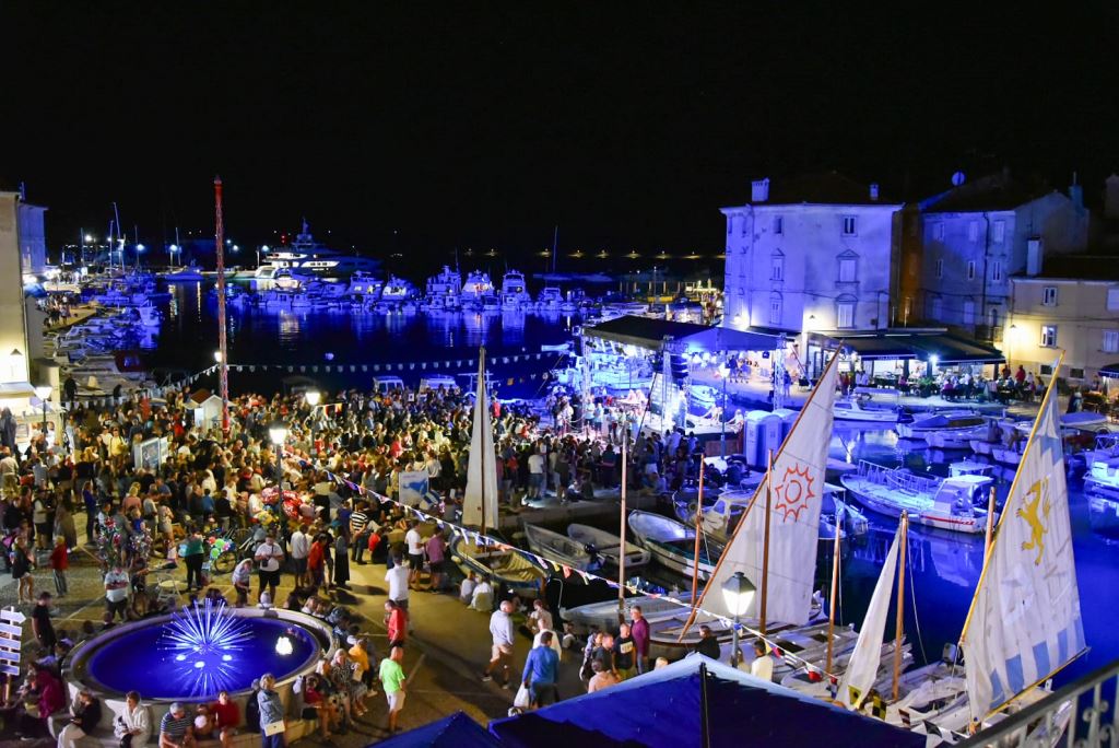 Été à Cres 2026 : guide des concerts, festivals, fêtes, expositions et programmes familiaux sur l’île