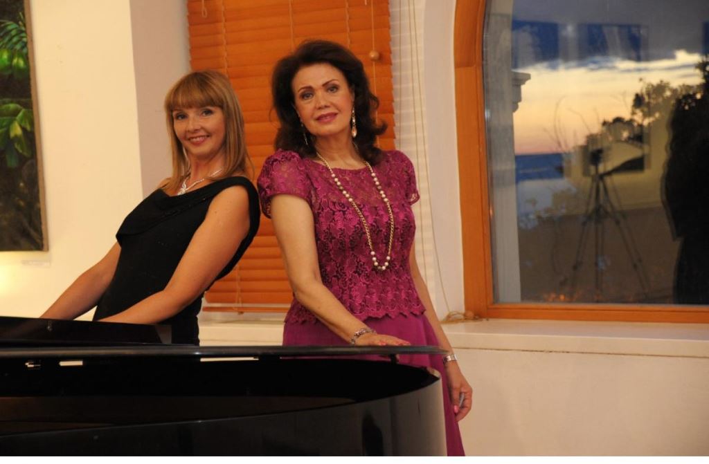 Music lesson in Rovinj: Katja Markotić and Aleksandra Santin Golojka perform on October 15, 2025