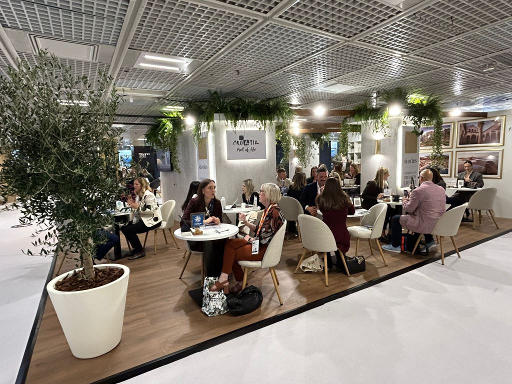 Scène premium croate à l'ILTM Cannes 2025 : la performance conjointe de HGK Stories et de l'ONTC renforce la position grâce au B2B