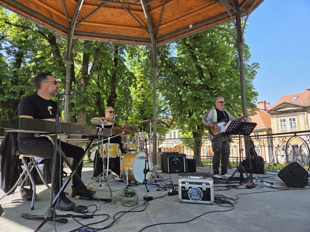 Produženi vikend u Karlovcu donosi biciklijadu, jazz, ture, izložbe i riječnu plovidbu Zorom