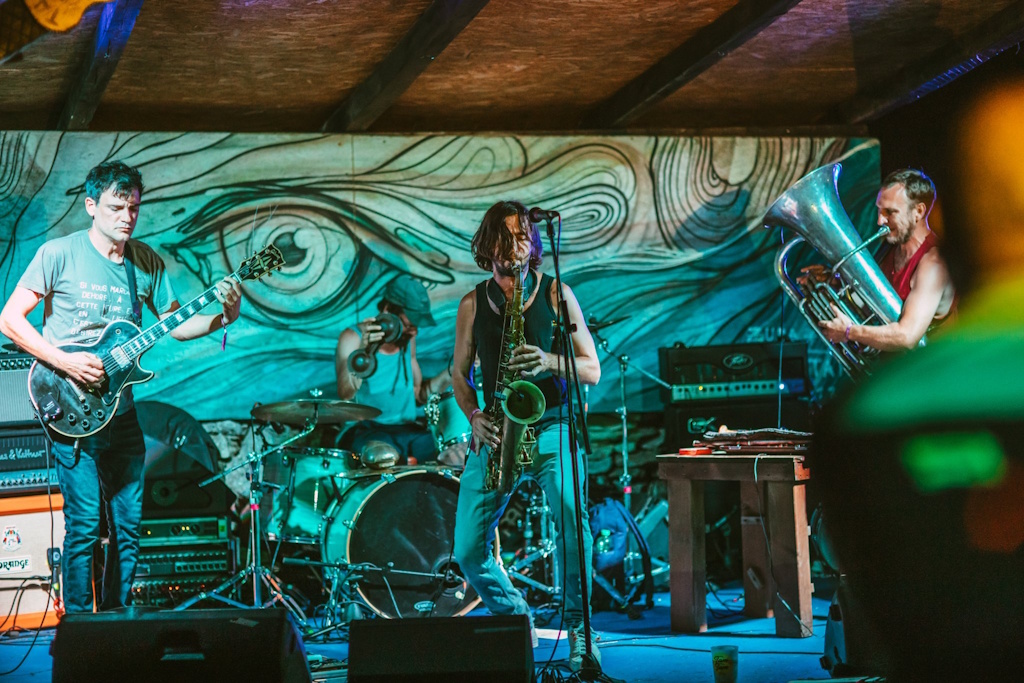 Saturday spectacle in Dobrinj: Truth ≠ Tribe brings ethno jazz with sopile of Kras cultural society, entrance free for all